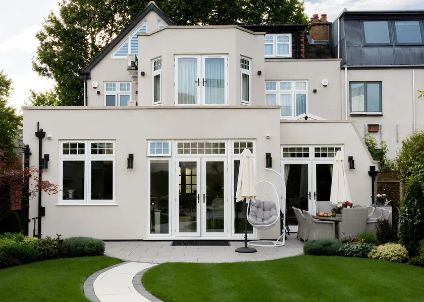 The completed garden elevation of the Queen Elizabeth house.